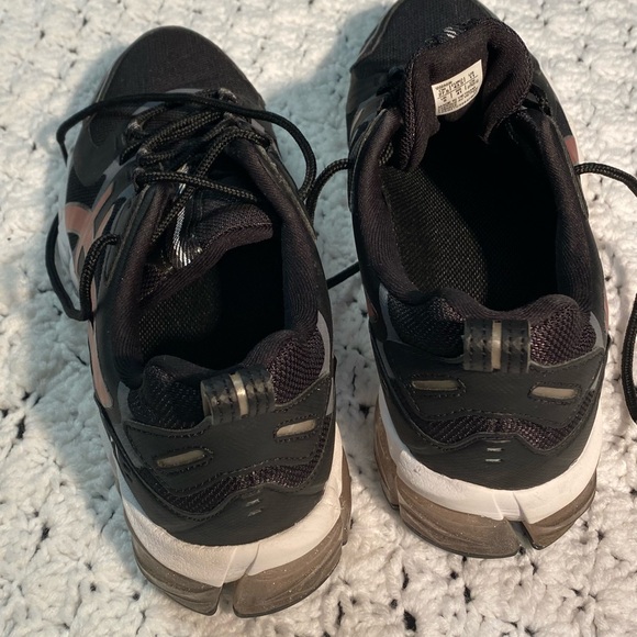 ASICS Women’s Gel Quantum 180 tennis shoes - Picture 7 of 7